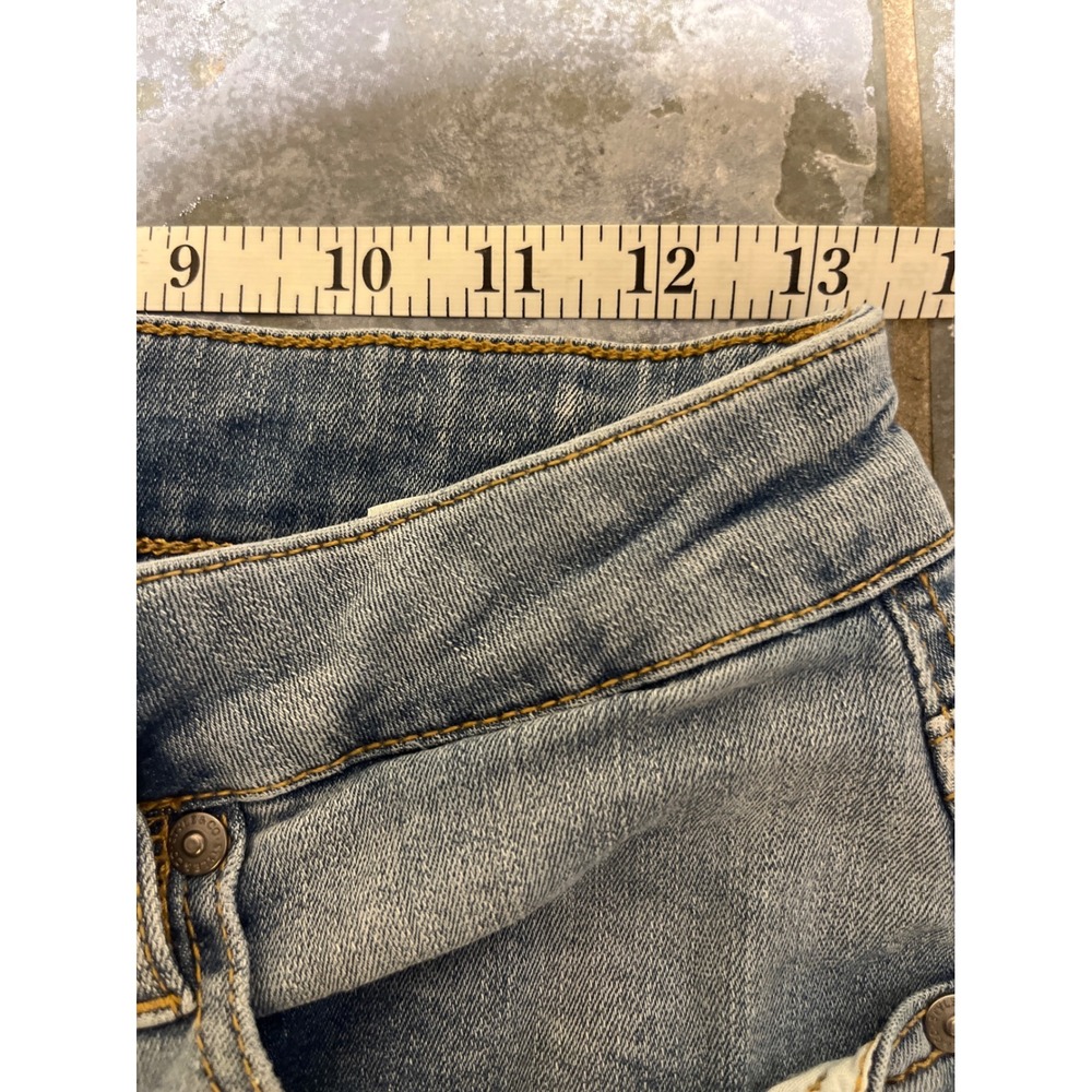 Style & Co Jeans Women's Size 8 Straight Leg Floral Embroidered Light Wash Denim - Picture 9 of 13